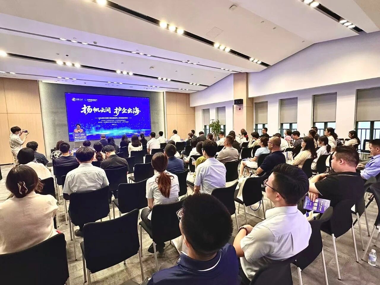 扬帆云间丨护航高端装备产业拓海外市场！松江区靠前服务为企业出海链接资源